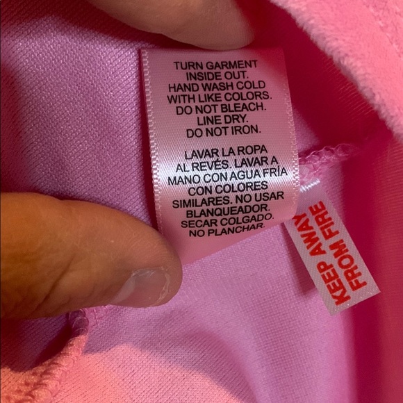 NEW Juicy Couture Pink T-Shirt with Rhinestone Logo - Picture 5 of 9